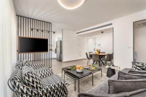 Luxurious Huge 2BDR&2Bth w Parking- mahne yehuda sea-u jerusalem